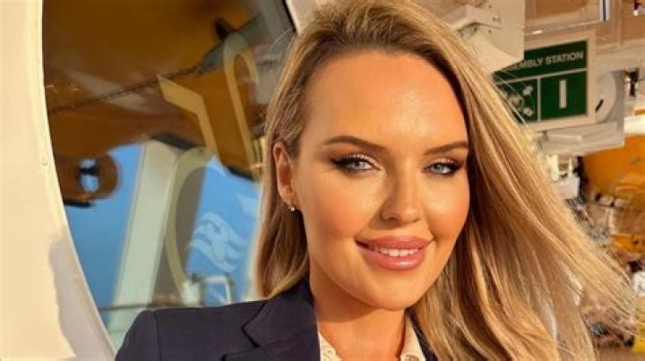 Cristina Fox Shares Her Best Tips for Standing Out on Social Media