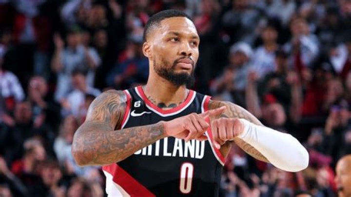 Damian Lillard Wiki 2021 Net Worth, Height, Weight, Relationship