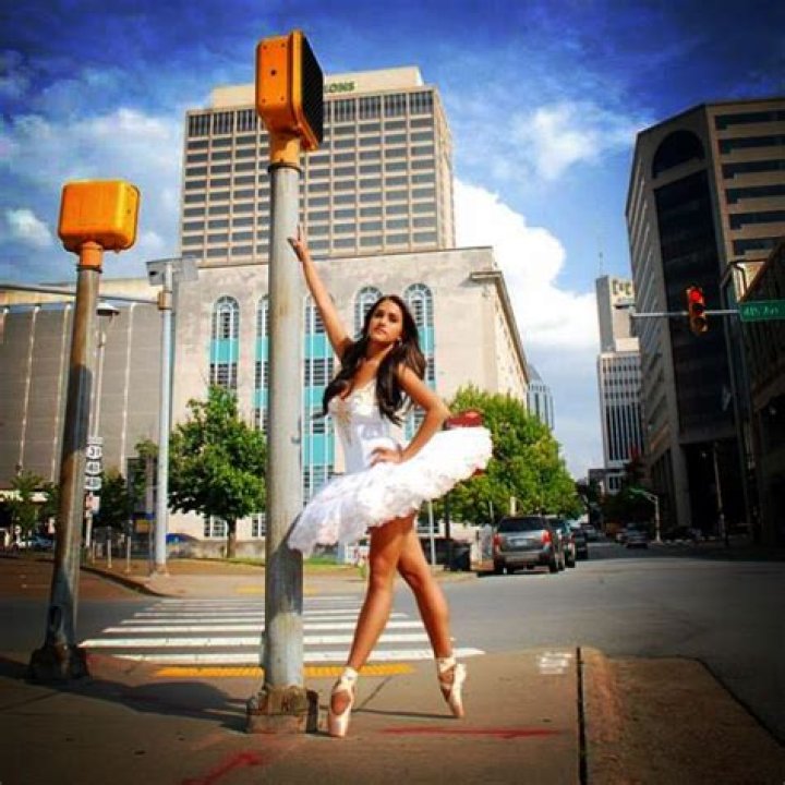 Dancer Stephanie Nicole Clark Classy and fabulous, Beauty, Long hair