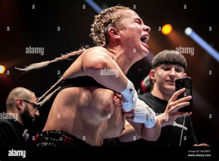 Daniella Hemsley Boxing Profile, Record, Stats, News & Next Fight
