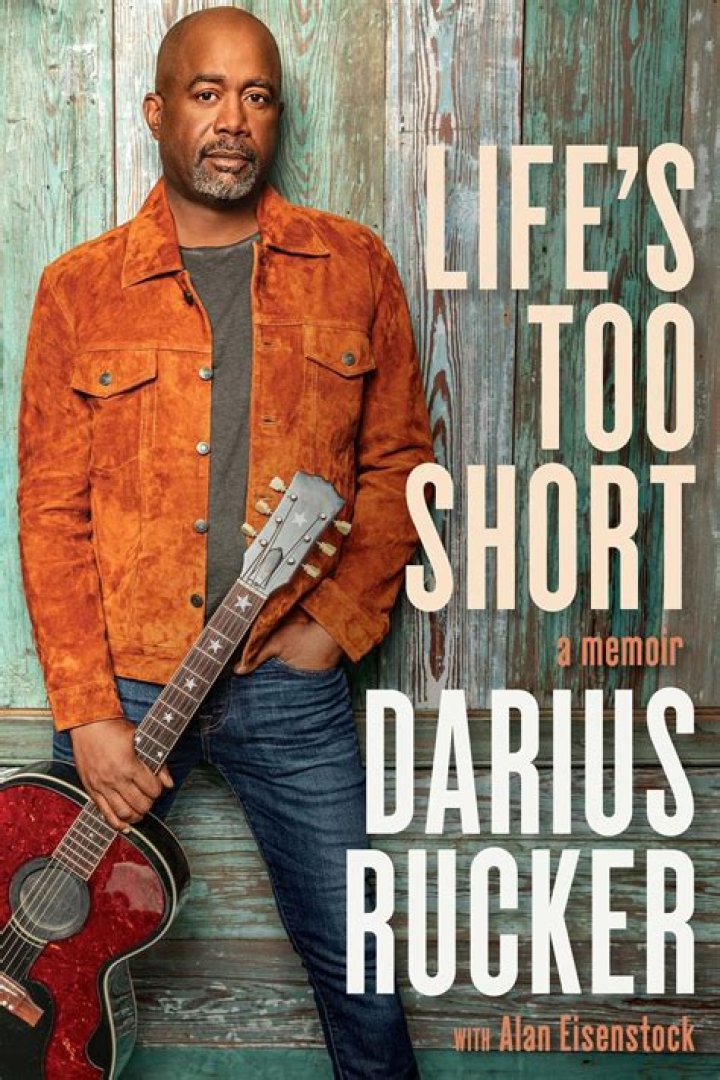 Darius Drucker lead singer of Hootie & the Blowfish appears on Memorial