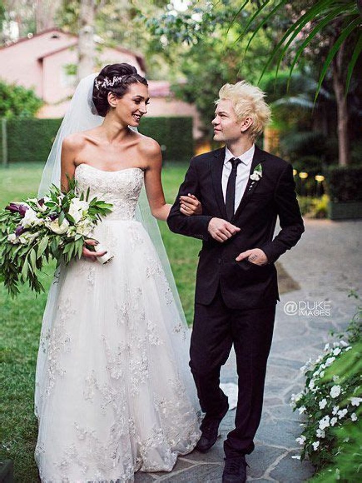 Deryck Whibley Marries Ariana Cooper All the Details on the Sum 41