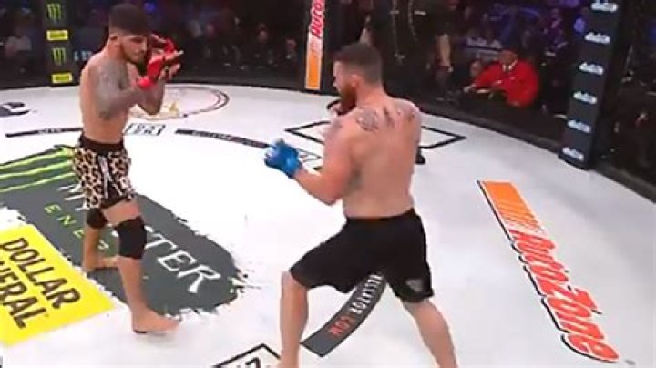 Dillon Danis submits overmatched Max Humphrey in second pro fight