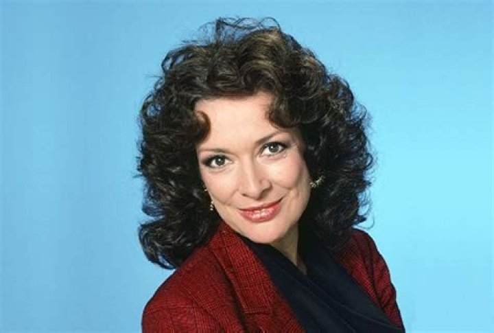 Dixie Carter Bio, Age, Spouse, Height, Net Worth, & Death
