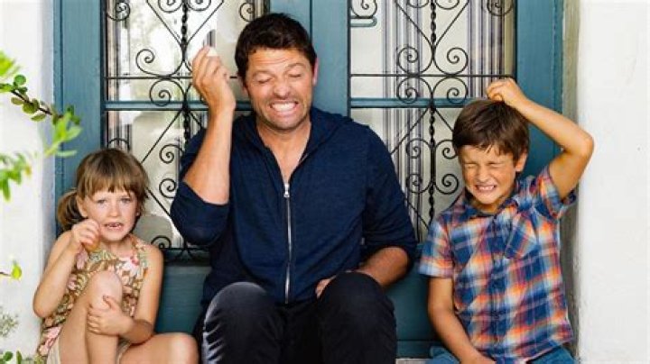 Does Misha Collins have a twin brother? Who is Sasha Krushnic?