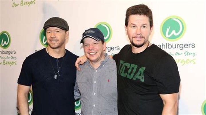 Donnie Wahlberg Net worth, House, Car, Salary, Wife & Family 2018 Muzul