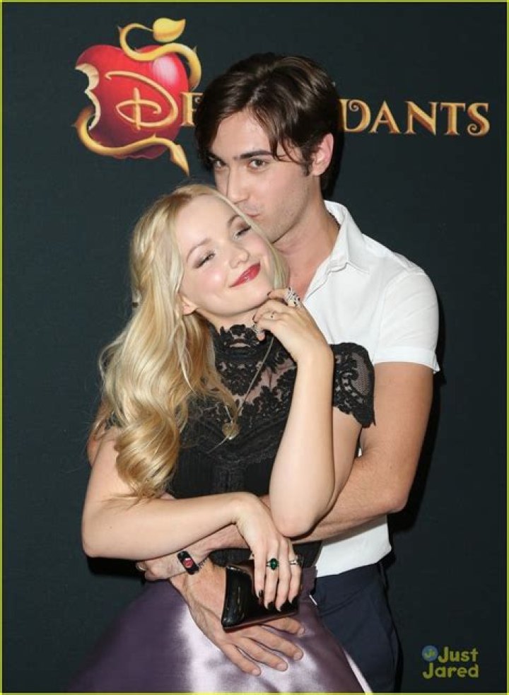 Dove Cameron and Ryan McCartan Celebrity Couples Who Met on the