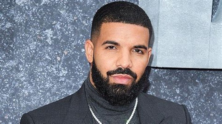 Drake Biography and Net Worth