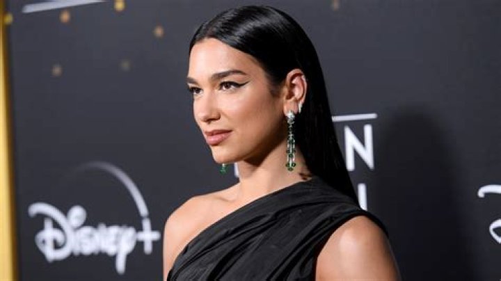 Dua Lipa Nationality, Ethnicity, Race, and Religion