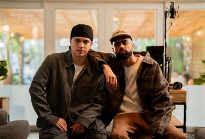 Elio Leiros & Jay Wheeler Mi Otra Mitad (Remix) lyrics (English