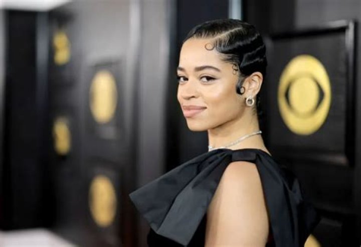 Ella Mai Net Worth Full Name, Notable Works, Controversy