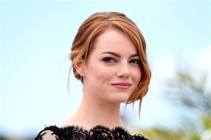 Emma Stone's Personal Life, Siblings, Parents, Husband, Boyfriend, Kids