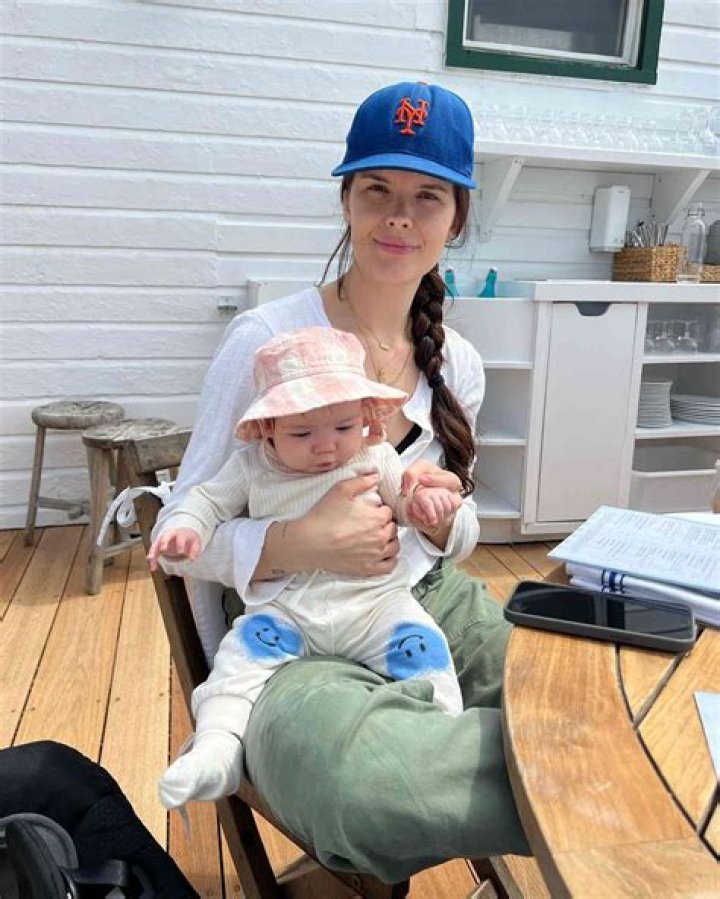 Emma Turner Who is Andrew Schulz’s wife? All About Emma Turner
