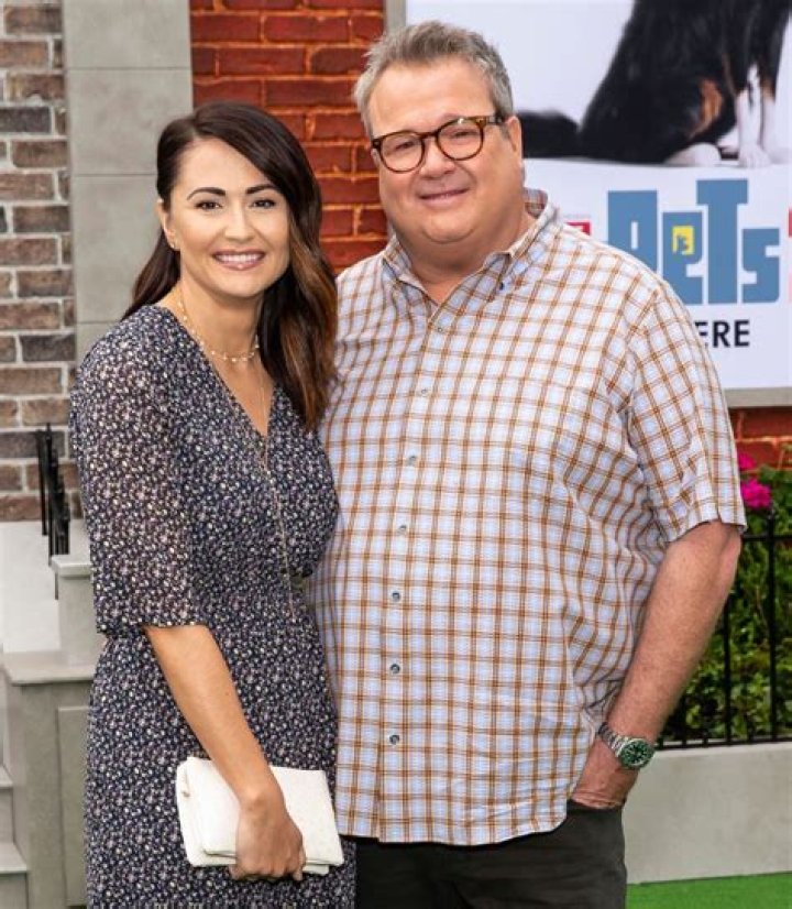 Eric Stonestreet Is Engaged to Lindsay Schweitzer See the Ring Us Weekly