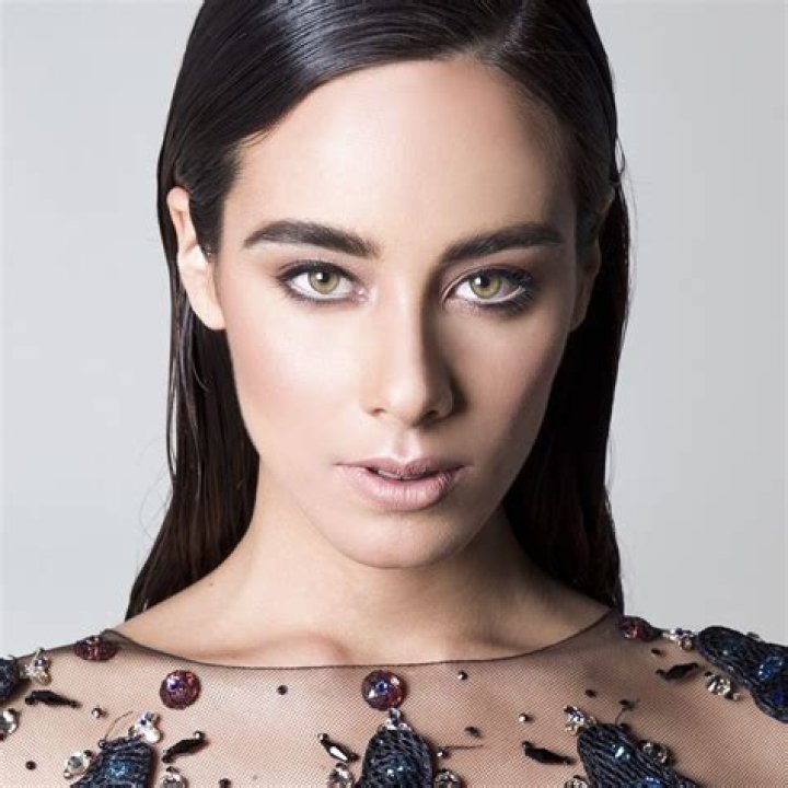 Esmeralda Pimentel Esmeralda Pimentel, Belleza De Cara
