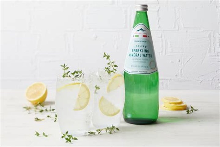 Exceptional Sparkling Mineral Water: Discover Lightly Effervescent Goodness