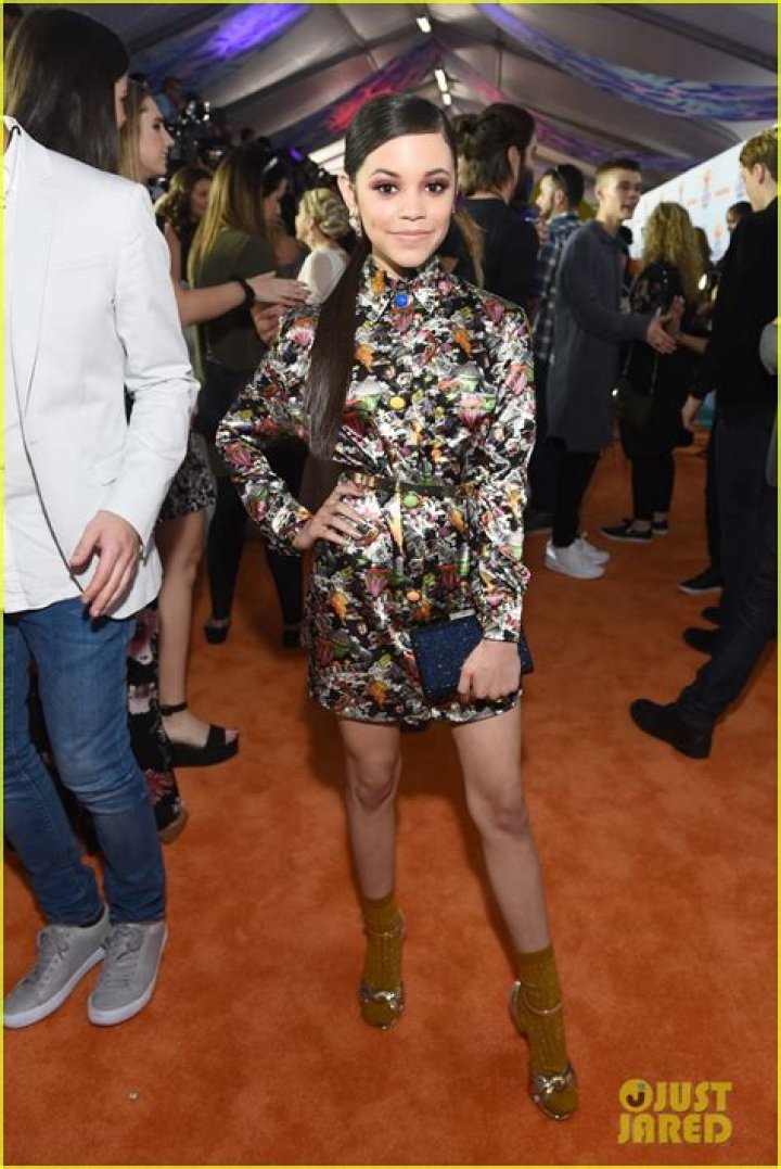 Exclusive Jenna Ortega Pens Beautiful Letter To Mom For Jjj S Mother