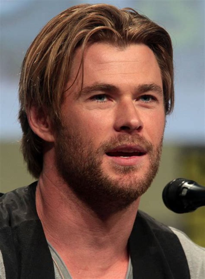 FileChris Hemsworth SDCC 2014 (cropped).jpg Wikimedia Commons