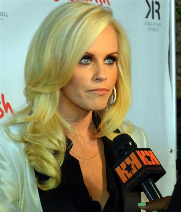 FileJenny McCarthy 2012.jpg Wikimedia Commons