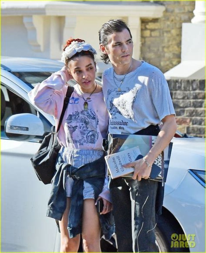 FKA Twigs and boyfriend Reuben Esser Out in the park in London14