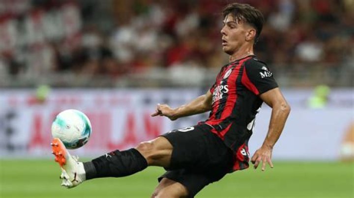 Football news AC Milan given until 2021 to break even or face