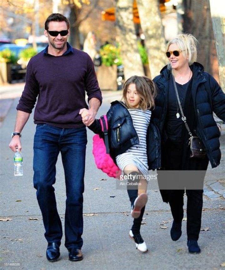 Four Ospinas Hugh Jackman Daughter / Hugh Jackman Lets His Daughter