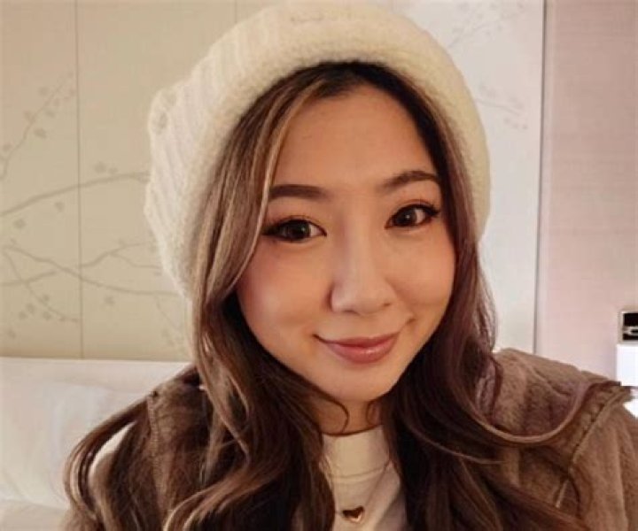 Fuslie Height, Weight, Age, Facts, Boyfriend, Education, Biography