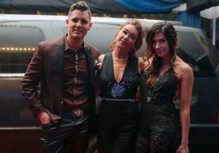 Gretchen Wilson comes out as having a 'gusband' PinkNews
