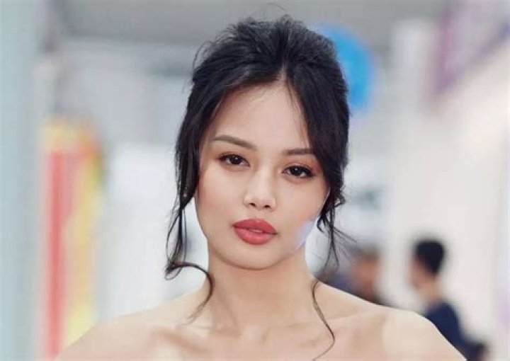 Hadelinemope modeling career Hadelinemope modeling career