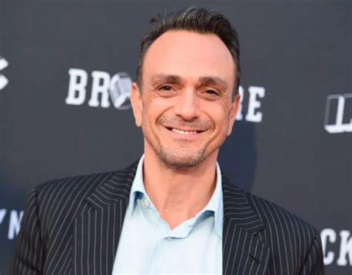 Hank Azaria Net Worth in 2022 (Updated)
