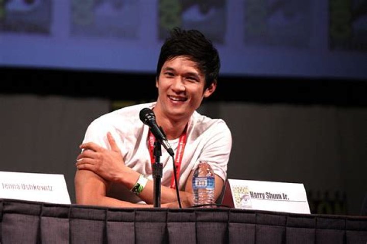 Harry Shum Jr Has the Moves in Glee and the New iPod Nano Commercial