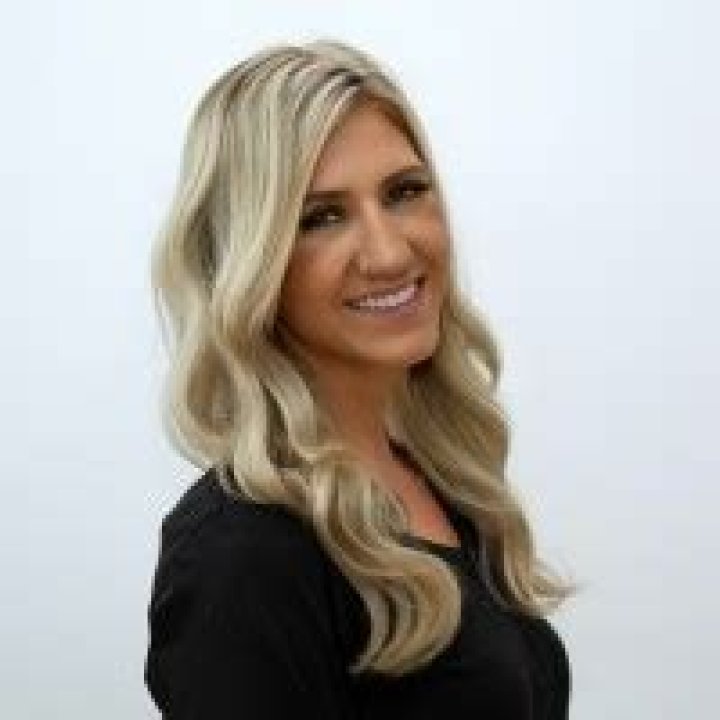 Hayley Blumhardt LinkedIn