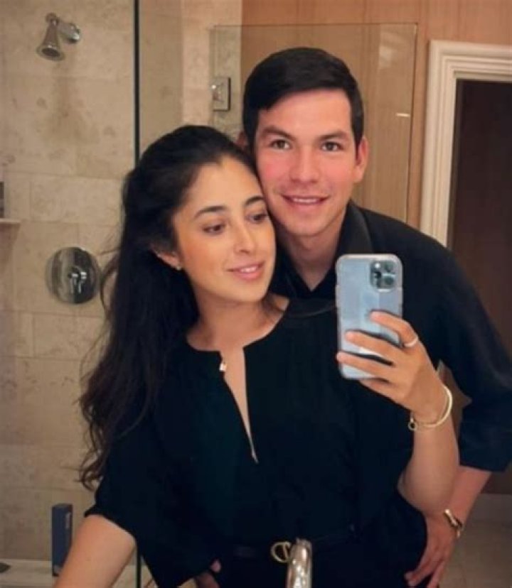Hirving Chucky Lozano wife Ana Obregon (Bio, Wiki) Mexican soccer