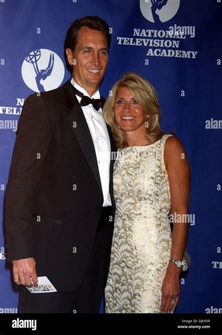 Holly Collinsworth, Cris' Wife 5 Fast Facts You Need to Know