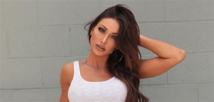 Holly Sonders says 10 Instagram and OnlyFans models are part of Exposed