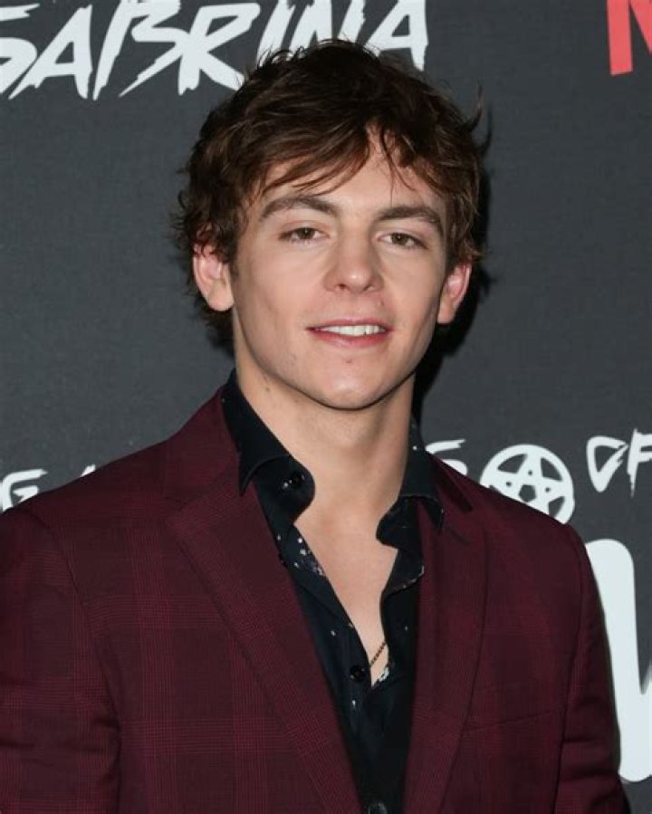 Hot Ross Lynch Pictures POPSUGAR Celebrity Photo 47