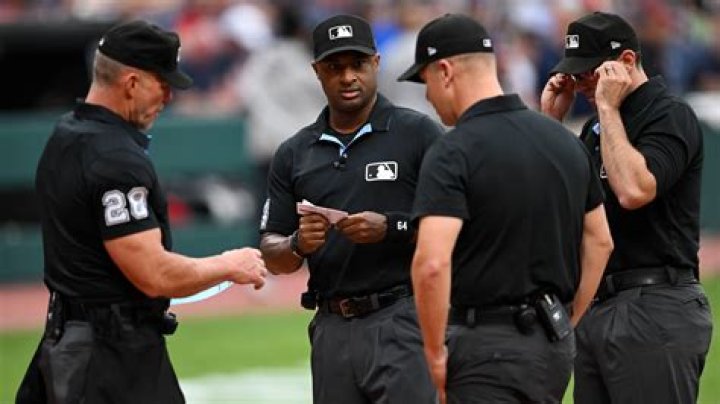 How Much Do MLB Umpires Make? FanBuzz