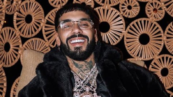 How much does Anuel AA charge per show? Celebrity Gossip News