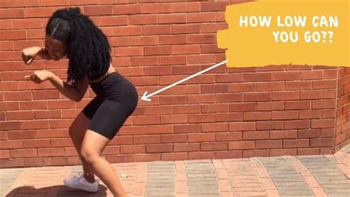 How To Do the AMAPIANO DANCE IN LESS THAN 5minutes(Dance Tutorial