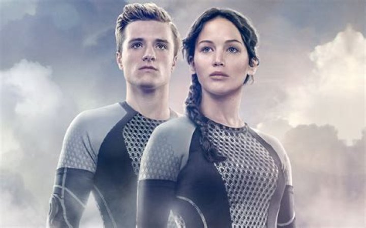 Hunger Games' Alan Ritchson's Wife, 3 Kids Fine After Car Accident Us