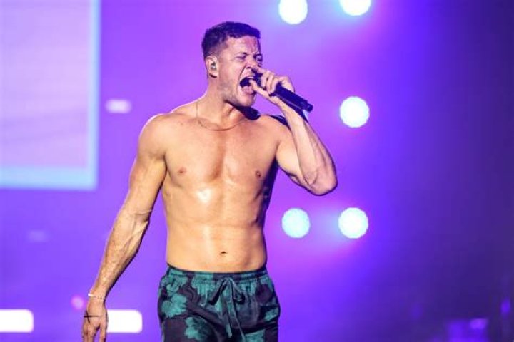 Imagine Dragons lead singer Dan Reynolds announces he and wife are