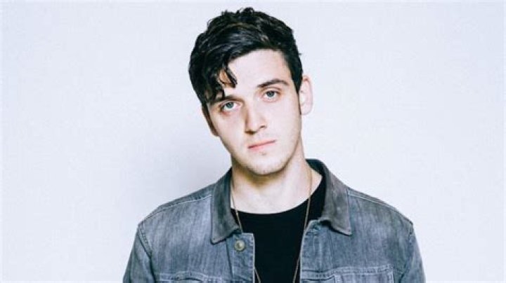 INTERVIEW LAUV Reveals The Touching Inspiration Behind 'I Like Me