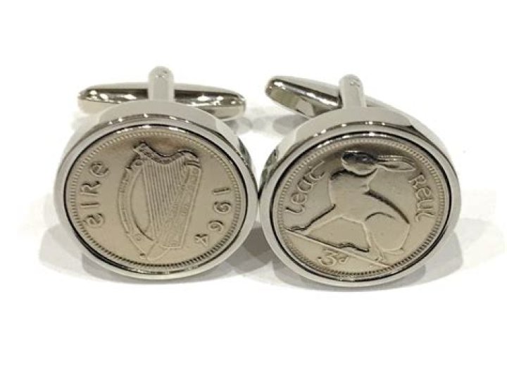 Irish 1964 cuff links. Says, "Eire" meaning Ireland. St Patrick's day