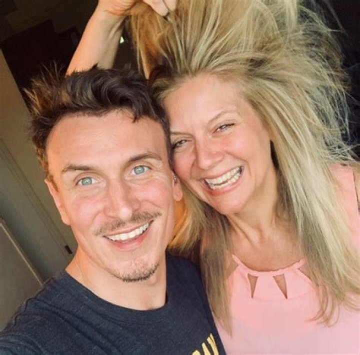 Is Amanda Freitag Married? Her Net Worth, Restaurants. Famous Chefs