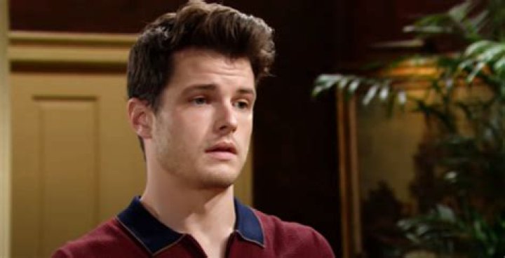 Is Michael Mealor leaving The Young and the Restless?