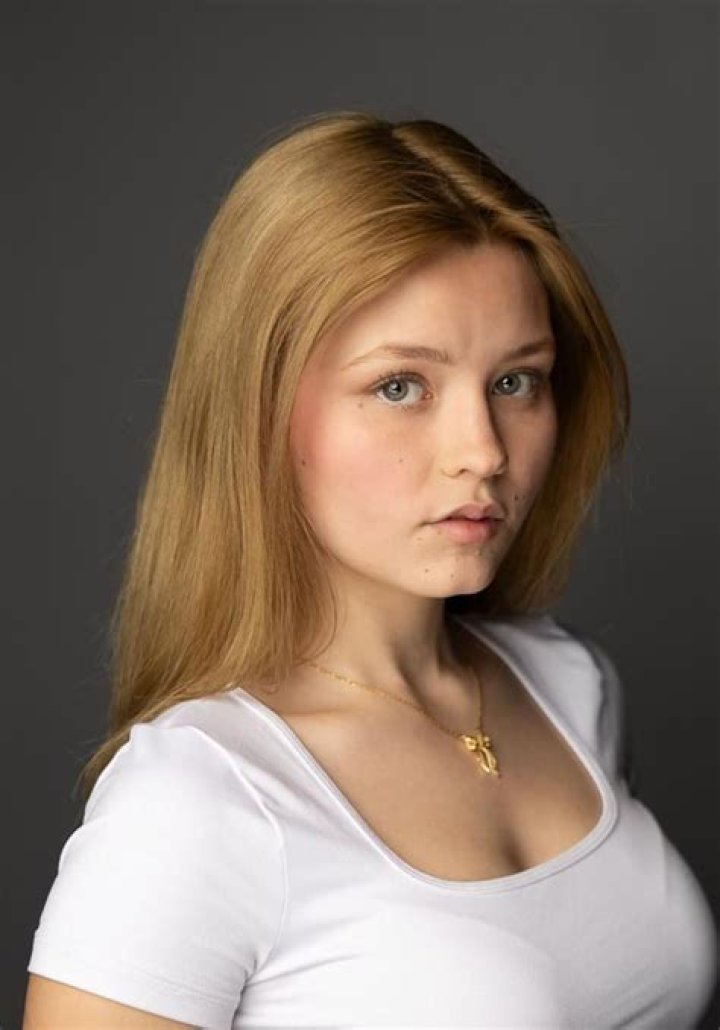 Isabella Tena IMDb