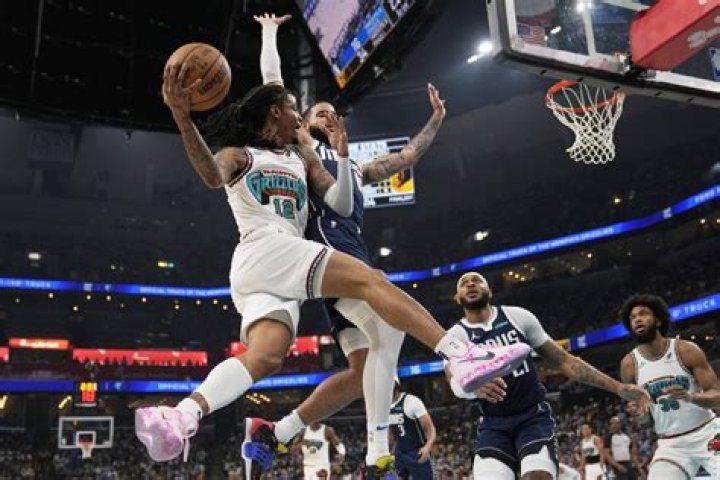 Ja Morant leads Grizzlies to OT win over Warriors