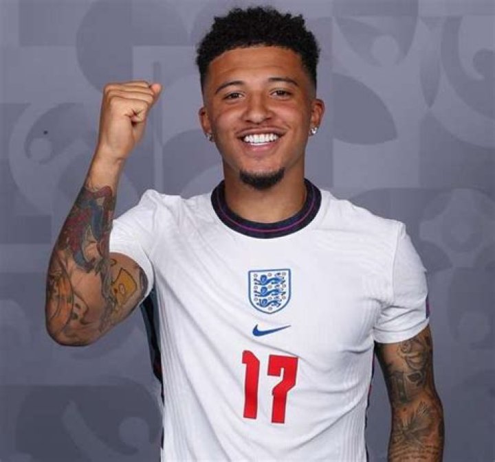 Jadon Sancho Net Worth, Bio, Salary, Wiki, Age, Gossip, Biography Trend