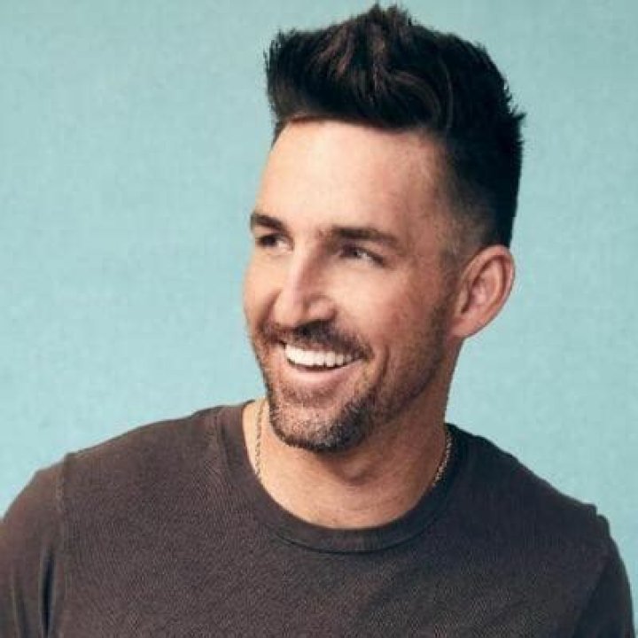 Jake Owen Bio, Wiki, Net Worth, Dating, Girlfriend, Age, Height