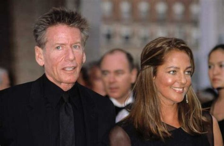 Jayne Centre Klein Inside the Life of Calvin Klein's ExWife Mitmunk